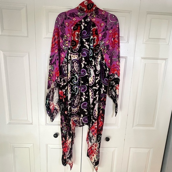Free People Boho Floral Paisley Multicolor Open Back Wing Sleeve Kimono OSFA - Picture 8 of 8
